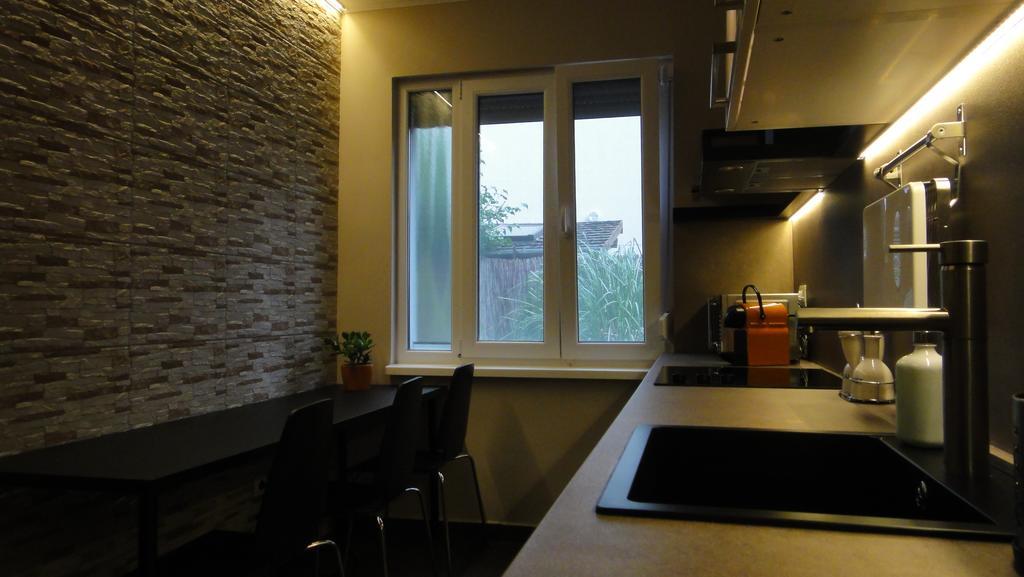 Mgtels Apartman - With Private Parking Budapeşte Dış mekan fotoğraf